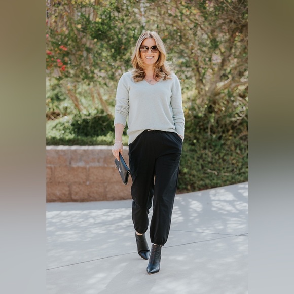 NWT Vuori Miles Jogger Women's Performance Joggers Black - Picture 7 of 11